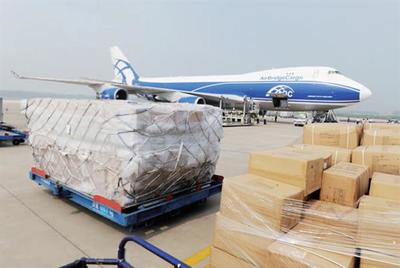 青金石進(jìn)口報(bào)關(guān)與包柜代理 價(jià)格、廠家及商檢一站式服務(wù)指南